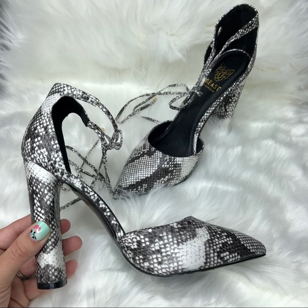 🐍PYTHON print POINTED TOE ANKLE WRAP BLOCK HEEL - Picture 4 of 7